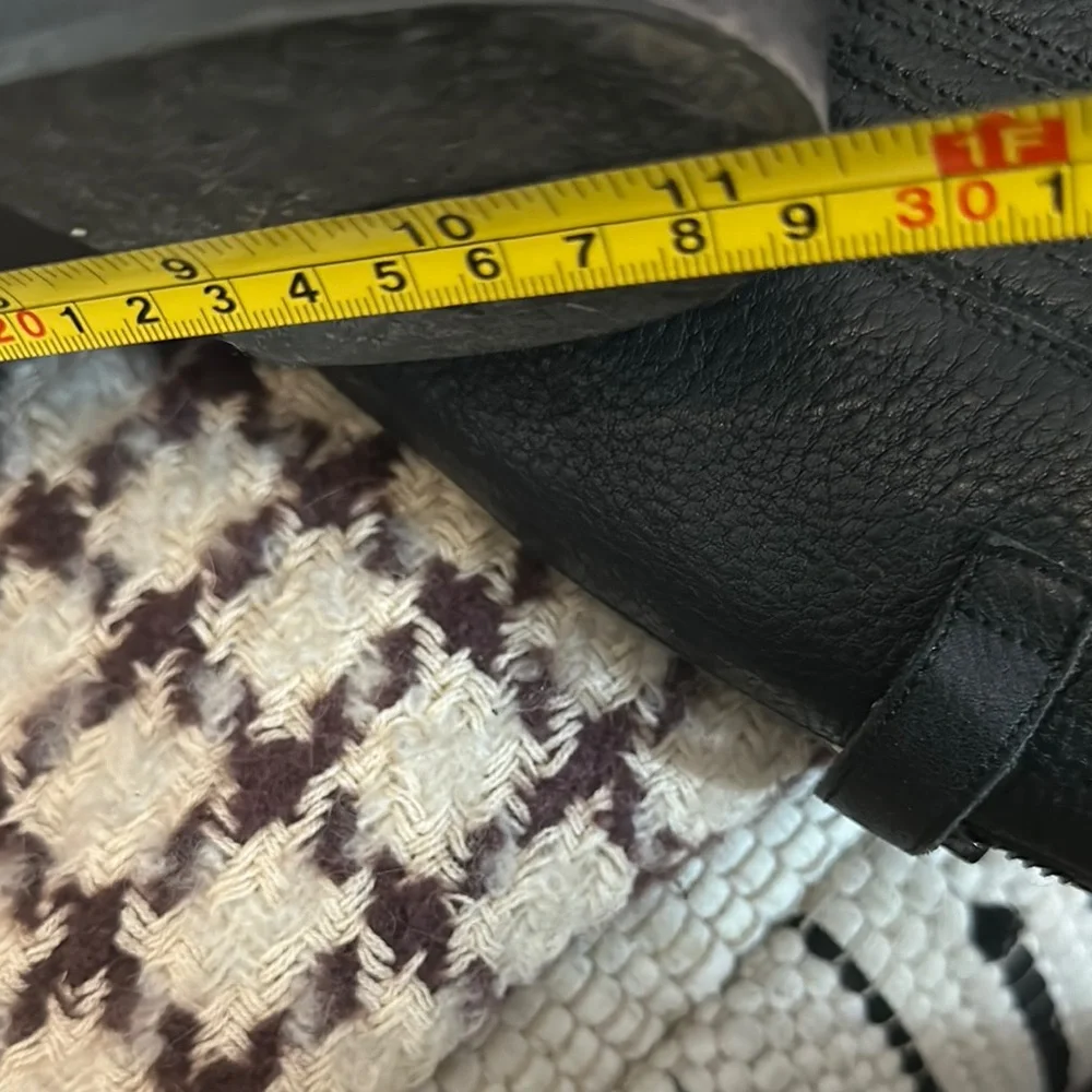 Boots. - Picture 16 of 16